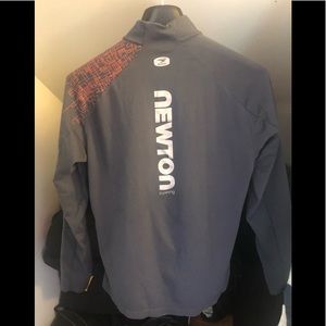 Newton Running long sleeve 1/4 zip shirt, men’s medium